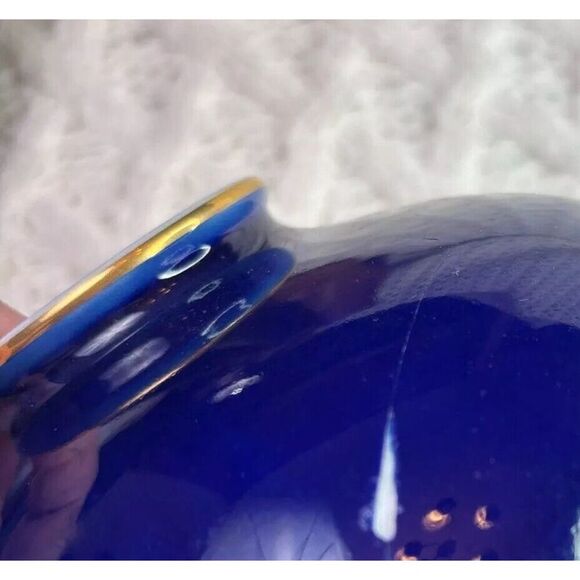 Japanese Arita Ware Fukagawa Seiji Blue White Porcelain Vase w/ Gold Trim Marked - Picture 4 of 7